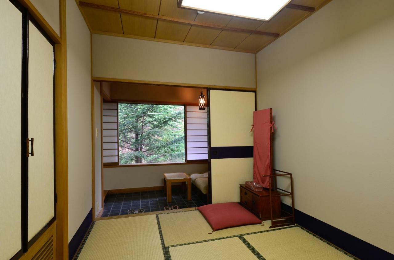 Osakaya Ryokan Kusatsu  Buitenkant foto