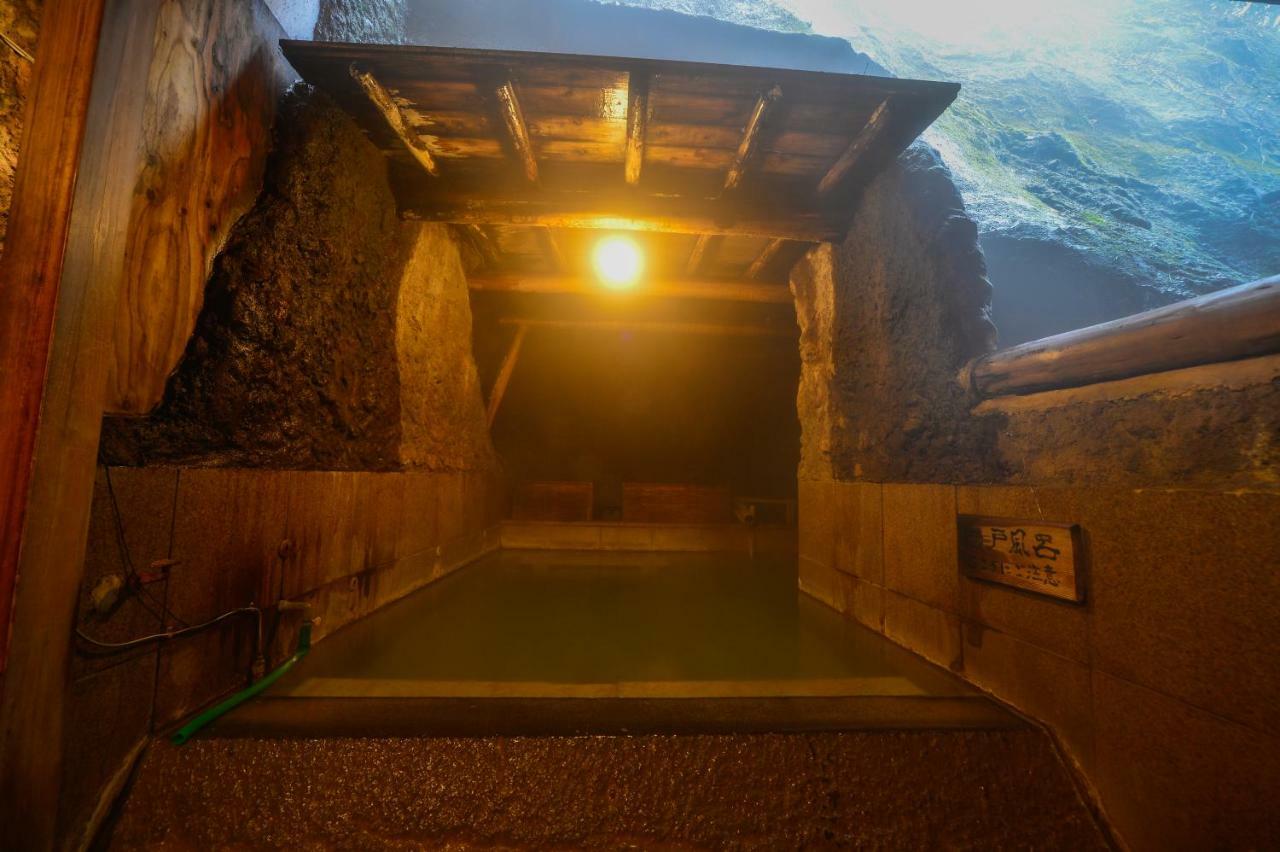 Osakaya Ryokan Kusatsu  Buitenkant foto